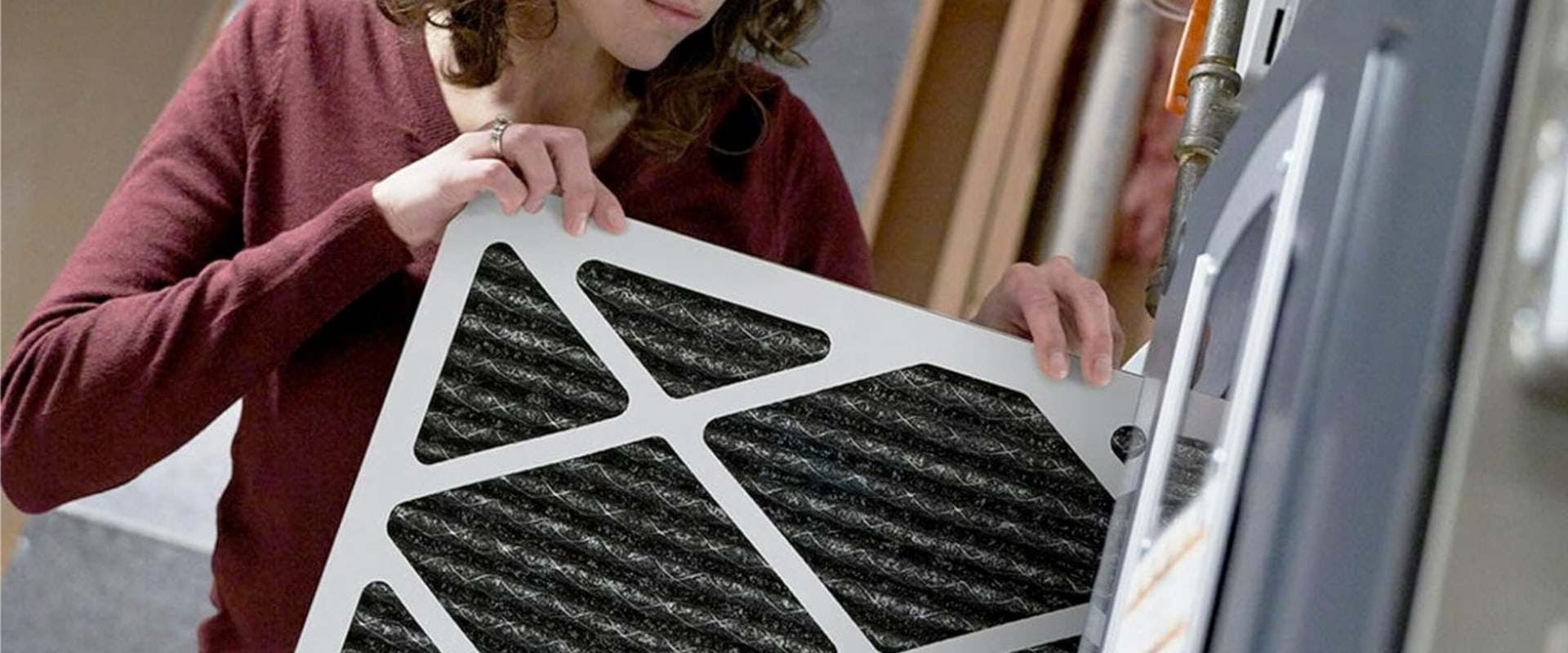 Choosing Between Custom Air Filters or Selected 15x25x1 Air Filter Varieties for the New HVAC Unit of Your Office Space